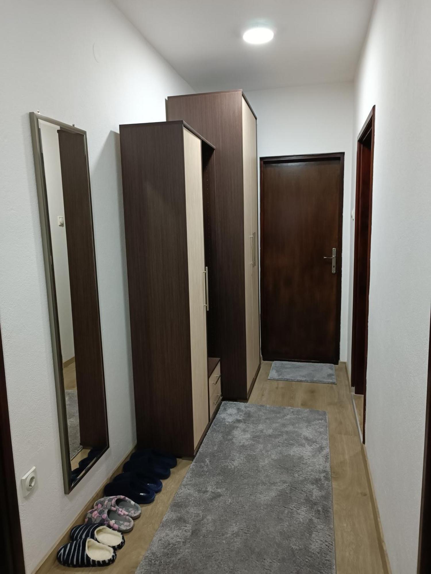 Entire House Floor - 2-Bedroom Cozy & Peaceful Apartment Podgoriţa Exterior foto